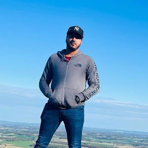 Meet your Posher, Juan gabriel